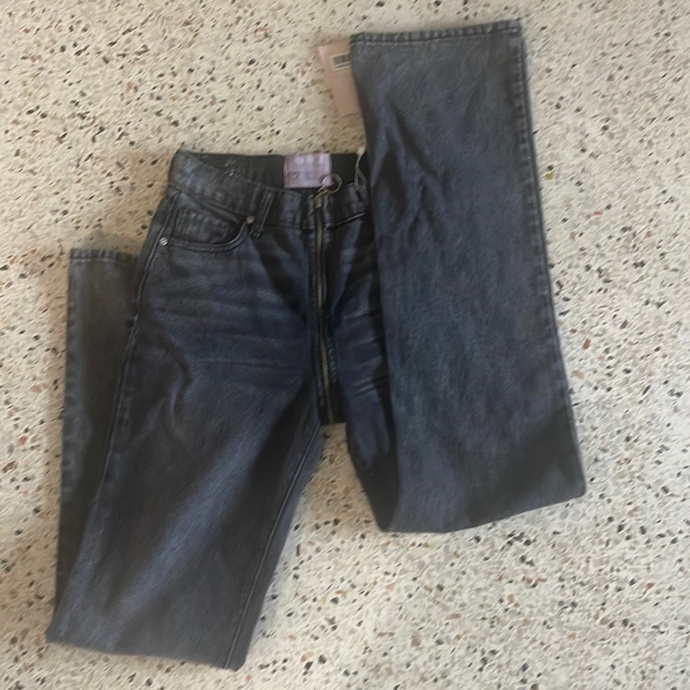 Revice Yin Yang/ Into The Groove size 28